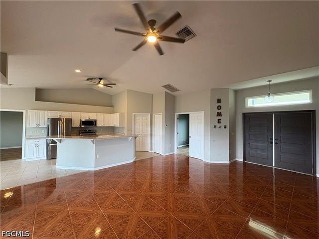 1417 NE 4th PL, Cape Coral, FL 33909