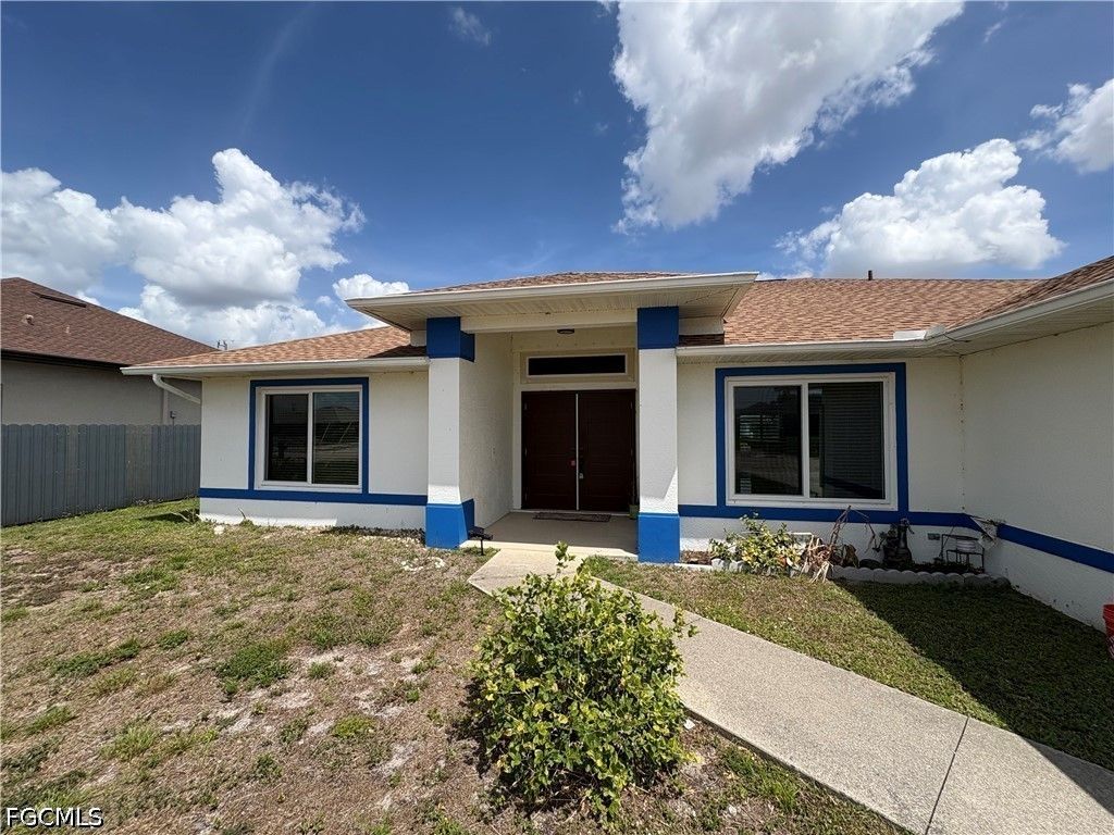 1417 NE 4th PL, Cape Coral, FL 33909