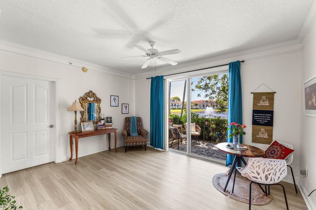 2012 Alta Meadows Lane 111, Delray Beach, FL 33444