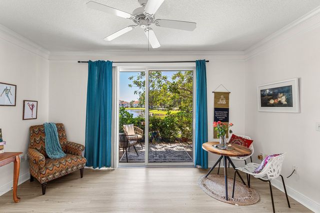 2012 Alta Meadows Lane 111, Delray Beach, FL 33444