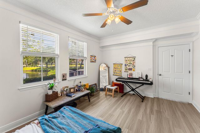2012 Alta Meadows Lane 111, Delray Beach, FL 33444