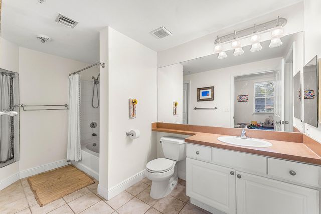 2012 Alta Meadows Lane 111, Delray Beach, FL 33444