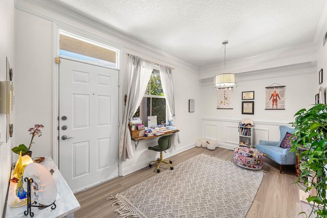 2012 Alta Meadows Lane 111, Delray Beach, FL 33444