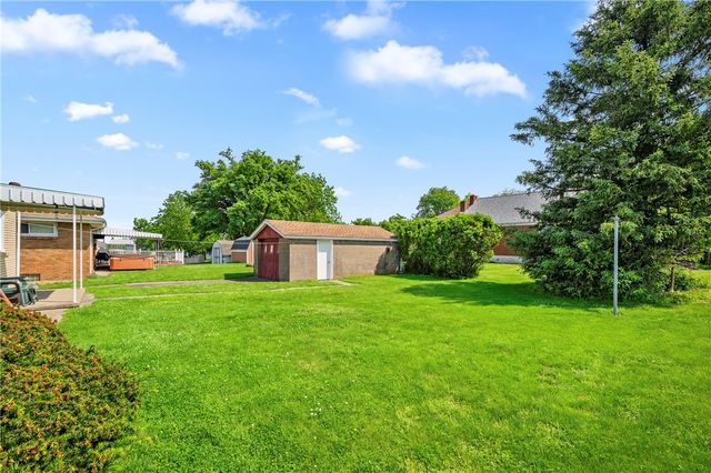 210 Margaret Ave, Hempfield Twp, PA 15644