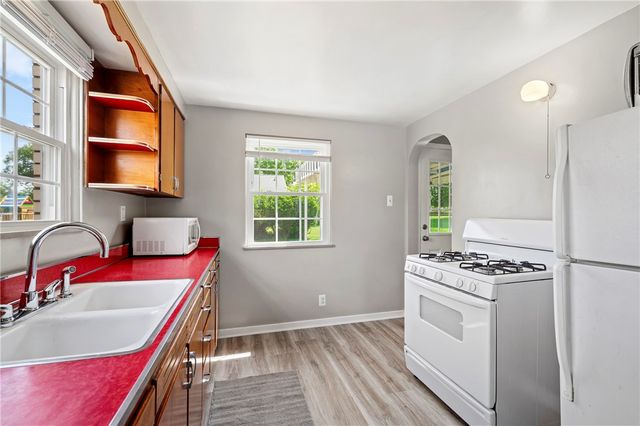 210 Margaret Ave, Hempfield Twp, PA 15644