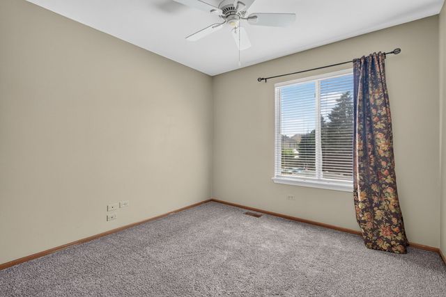 667 Harvest Drive, Bolingbrook, IL 60490