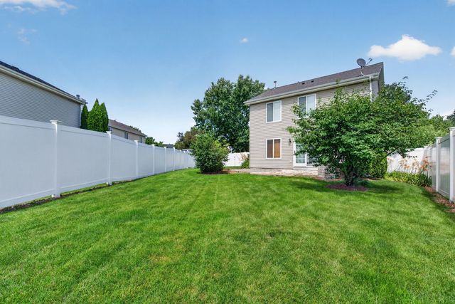 667 Harvest Drive, Bolingbrook, IL 60490
