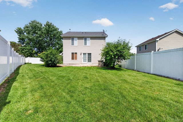 667 Harvest Drive, Bolingbrook, IL 60490