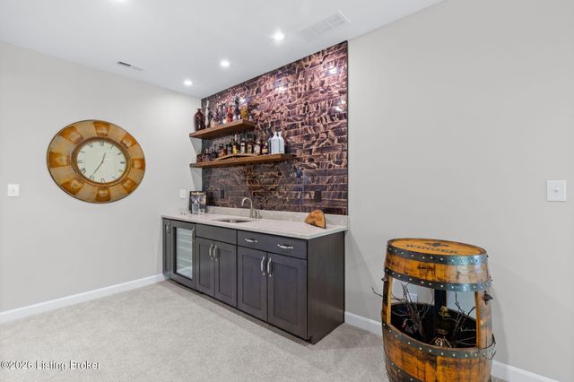 1410 Coolhouse Way, Louisville, KY 40223