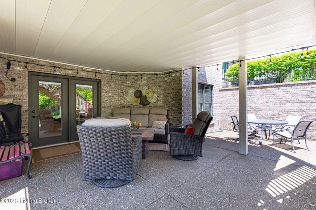 1410 Coolhouse Way, Louisville, KY 40223