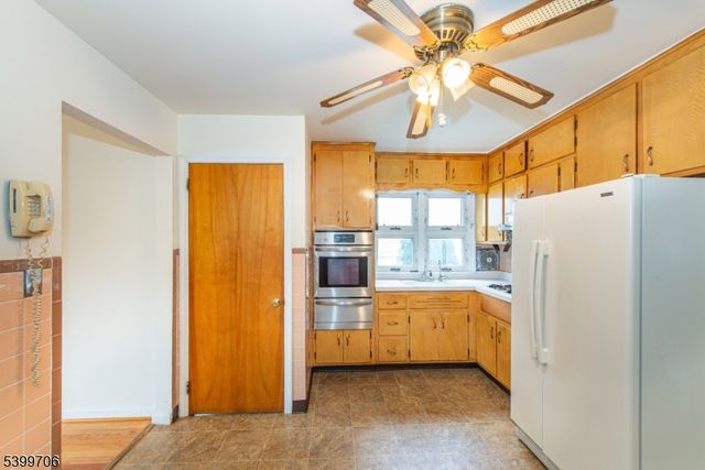 18 Birch St, Bloomfield Twp., NJ 07003