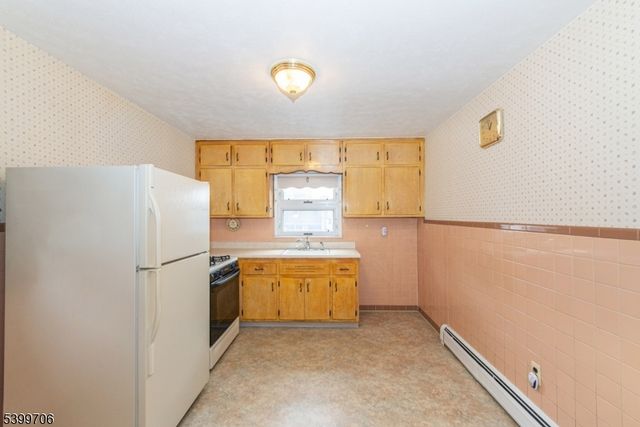 18 Birch St, Bloomfield Twp., NJ 07003