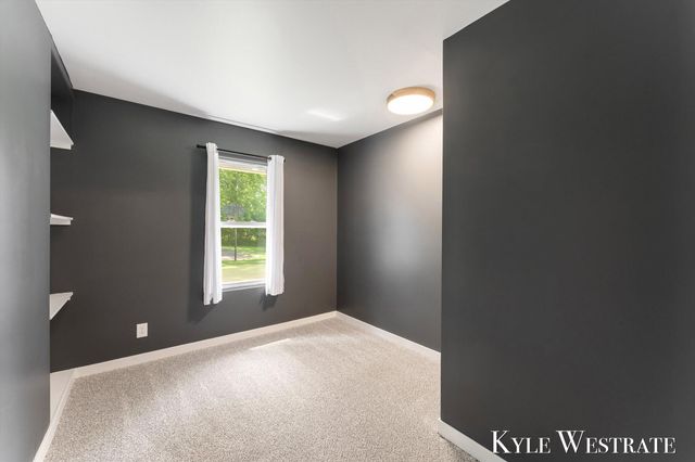 10019 10 Mile Road Ne, Oakfield Twp, MI 49341
