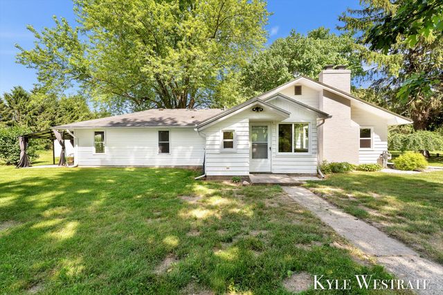 10019 10 Mile Road Ne, Oakfield Twp, MI 49341