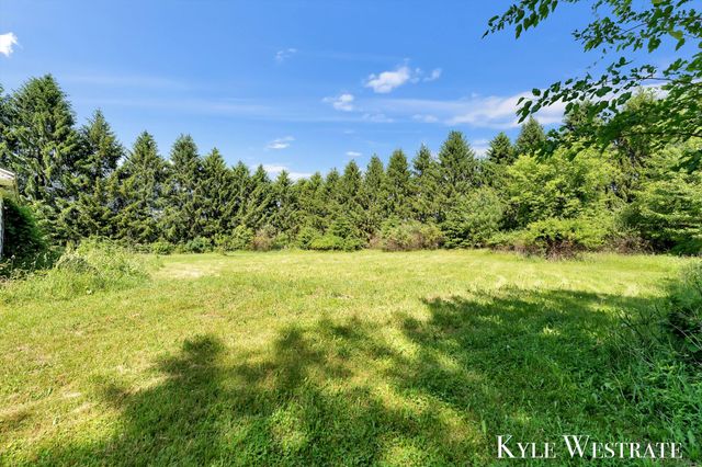 10019 10 Mile Road Ne, Oakfield Twp, MI 49341