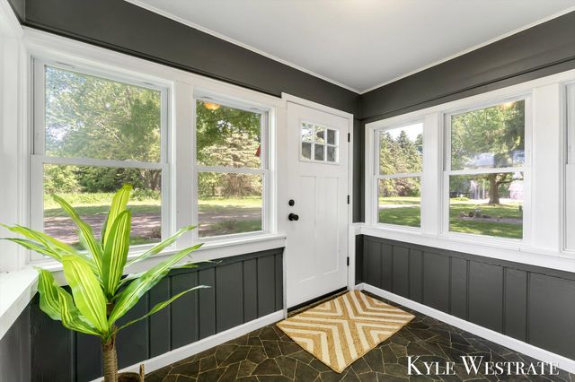 10019 10 Mile Road Ne, Oakfield Twp, MI 49341