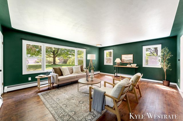 10019 10 Mile Road Ne, Oakfield Twp, MI 49341