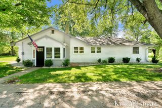 10019 10 Mile Road Ne, Oakfield Twp, MI 49341