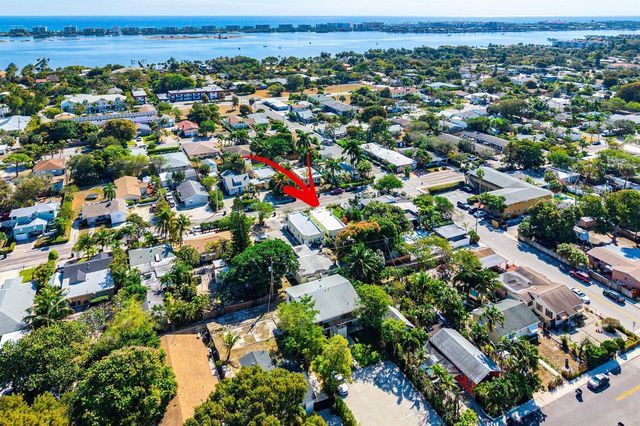 921 S M Street, Lake Worth Beach, FL 33460