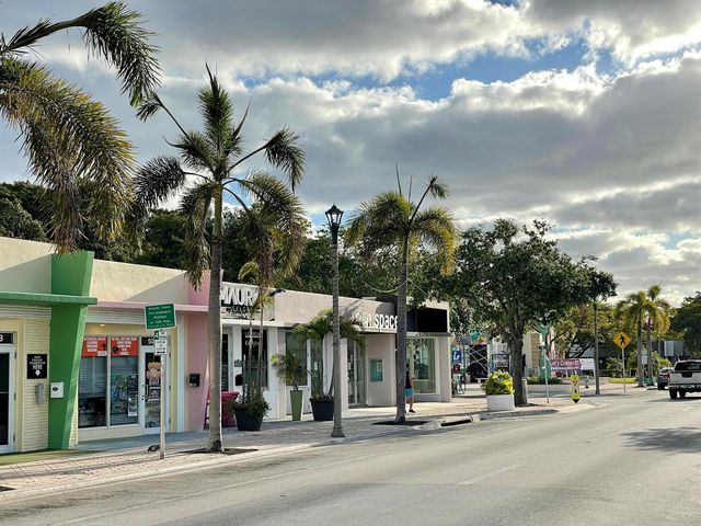 921 S M Street, Lake Worth Beach, FL 33460