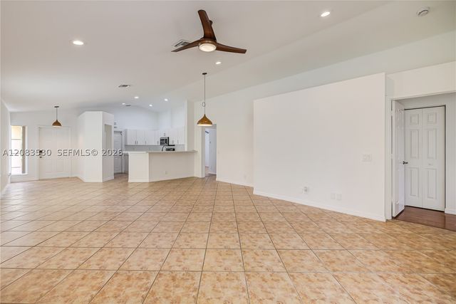 1509 Canary Island Dr, Weston, FL 33327