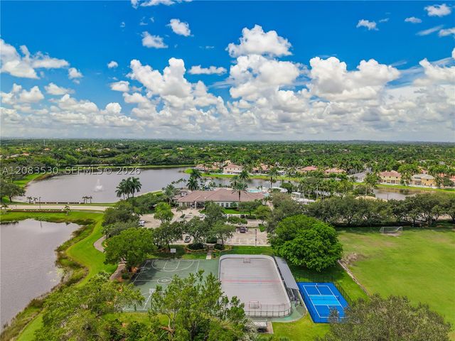1509 Canary Island Dr, Weston, FL 33327