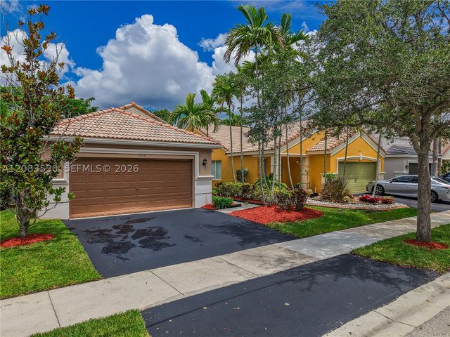1509 Canary Island Dr, Weston, FL 33327