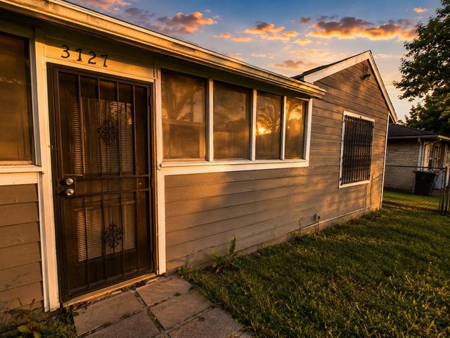 3727 Yosemite Street, Houston, TX 77021