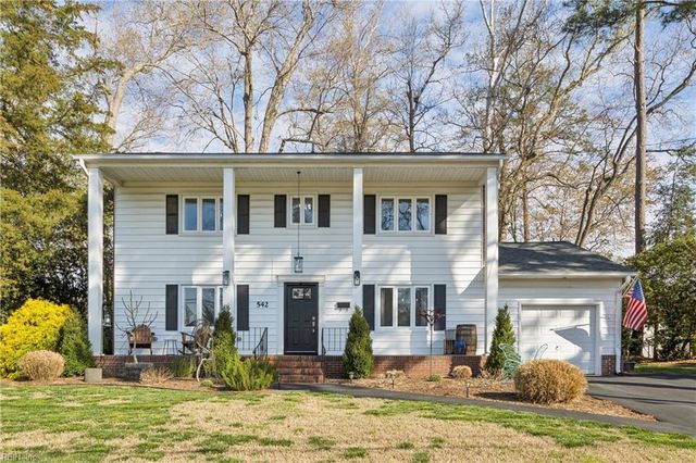 542 Kings CT, Newport News, VA 23606