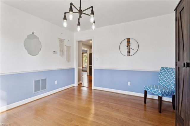 542 Kings CT, Newport News, VA 23606