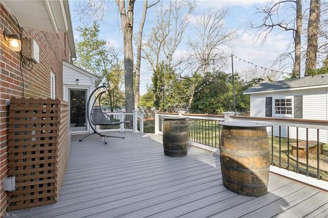 542 Kings CT, Newport News, VA 23606