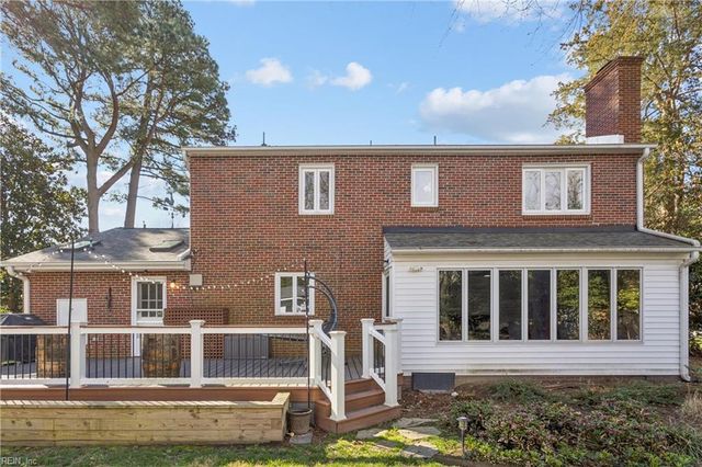 542 Kings CT, Newport News, VA 23606