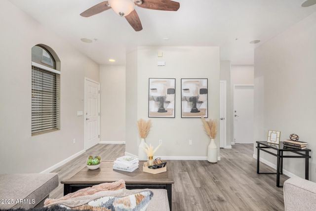 1350 S GREENFIELD Road 1046, Mesa, AZ 85206