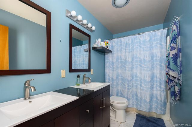 7604 Chelsea Cove N, Hopewell Junction, NY 12533