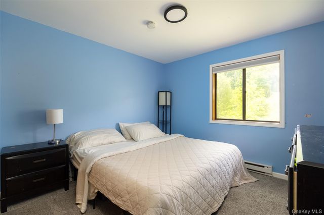 7604 Chelsea Cove N, Hopewell Junction, NY 12533