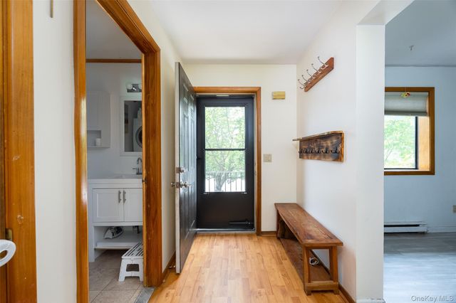 7604 Chelsea Cove N, Hopewell Junction, NY 12533