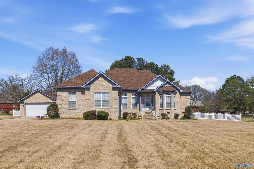 119 Old Camp Road, Meridianville, AL 35759