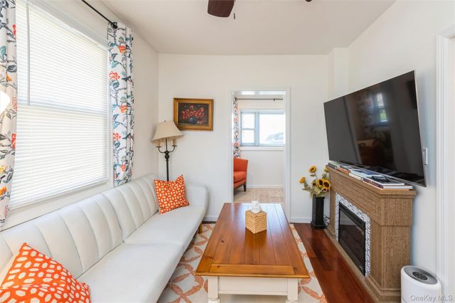 18 S Washington Avenue, Dobbs Ferry, NY 10522