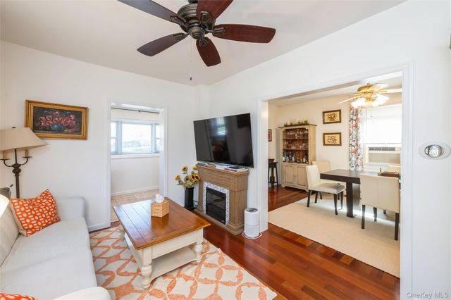 18 S Washington Avenue, Dobbs Ferry, NY 10522