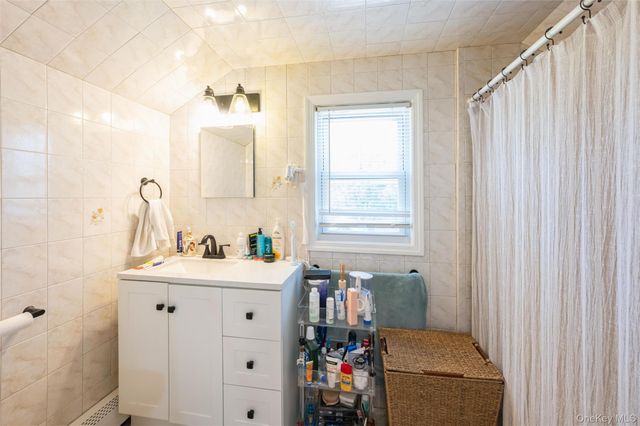 18 S Washington Avenue, Dobbs Ferry, NY 10522