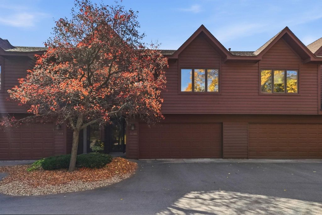 12566 Parkwood Drive, Burnsville, MN 55337 — photo 4
