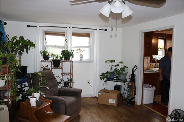 1215 W Genesee Avenue, Mt. Morris Township, MI 48505