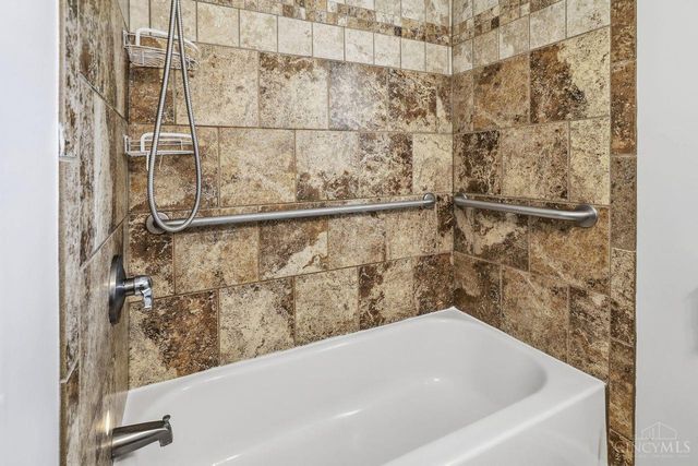 8005 Crest Acres Drive, Deerfield Twp., OH 45040