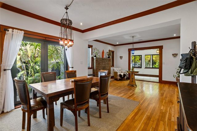 452 SW 21st Rd, Miami, FL 33129