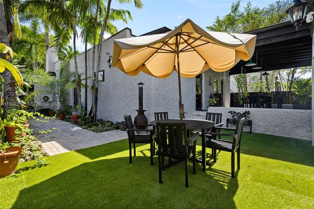 452 SW 21st Rd, Miami, FL 33129