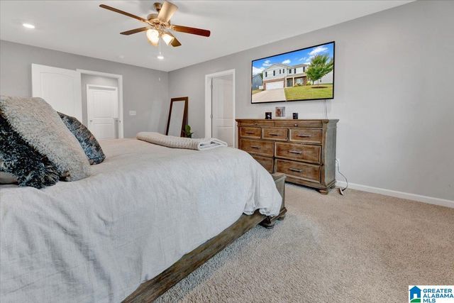1075 FLYWAY VIEW LANE, Alabaster, AL 35007