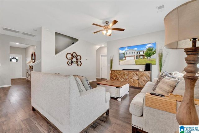 1075 FLYWAY VIEW LANE, Alabaster, AL 35007