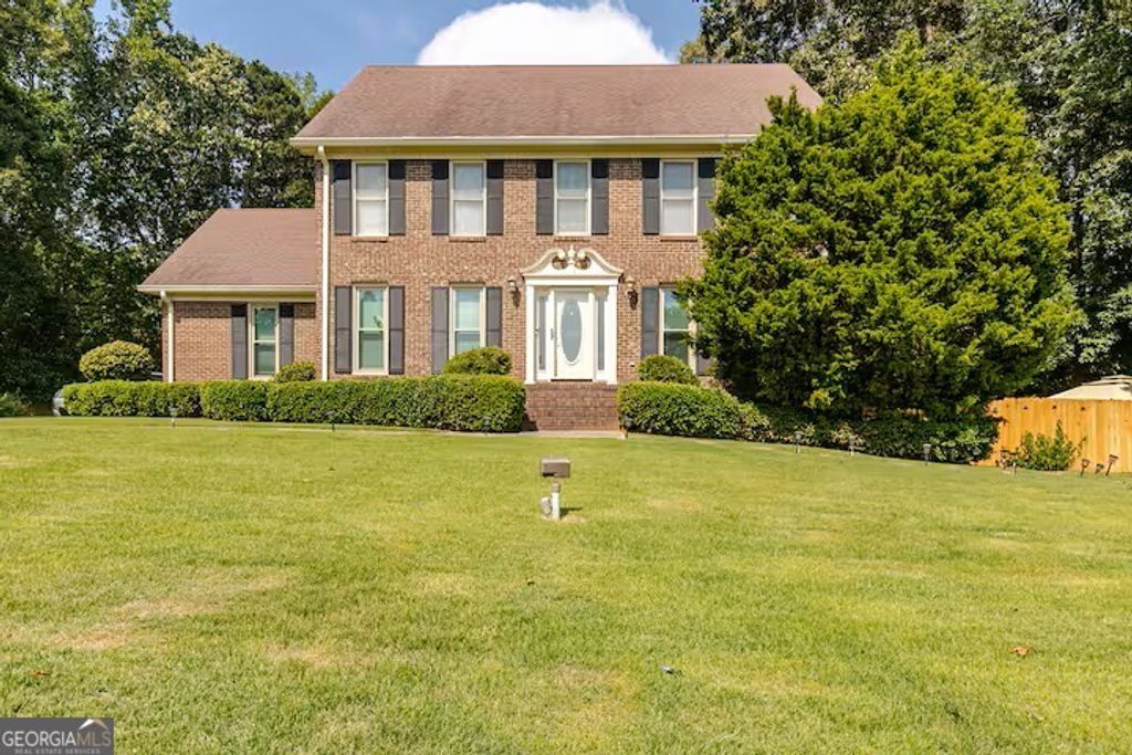 215 Dix Lee On Drive, Fayetteville, GA 30214
