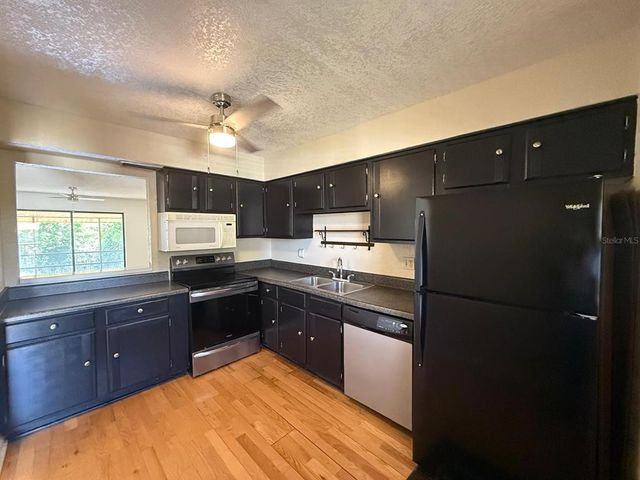 130 E JOHNSON AVENUE 205, Lake Wales, FL 33853