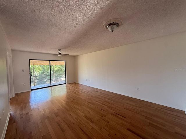 130 E JOHNSON AVENUE 205, Lake Wales, FL 33853